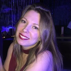 Meet your Posher, Leanne